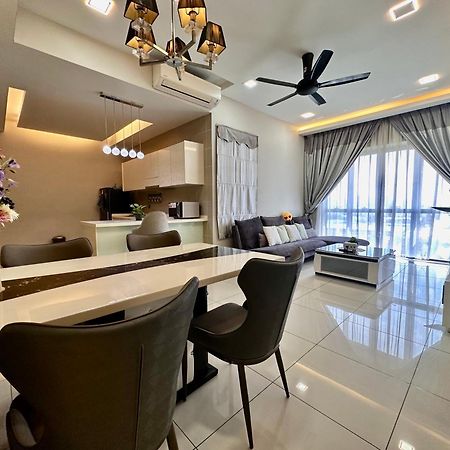 Takuro Homestay Petaling Jaya Zewnętrze zdjęcie